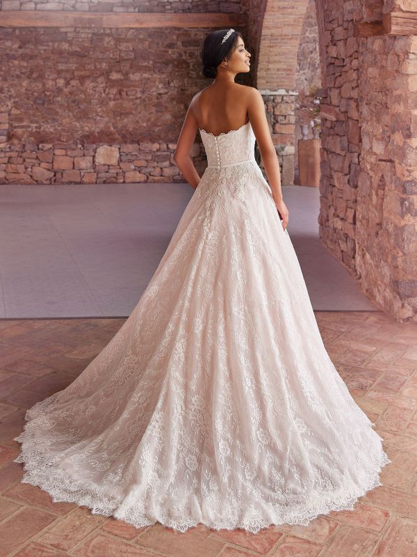 White One Wedding Dresses by Vanila Wedding Boutique